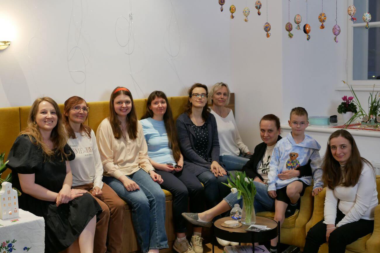 Photo of girls enjoying coffee